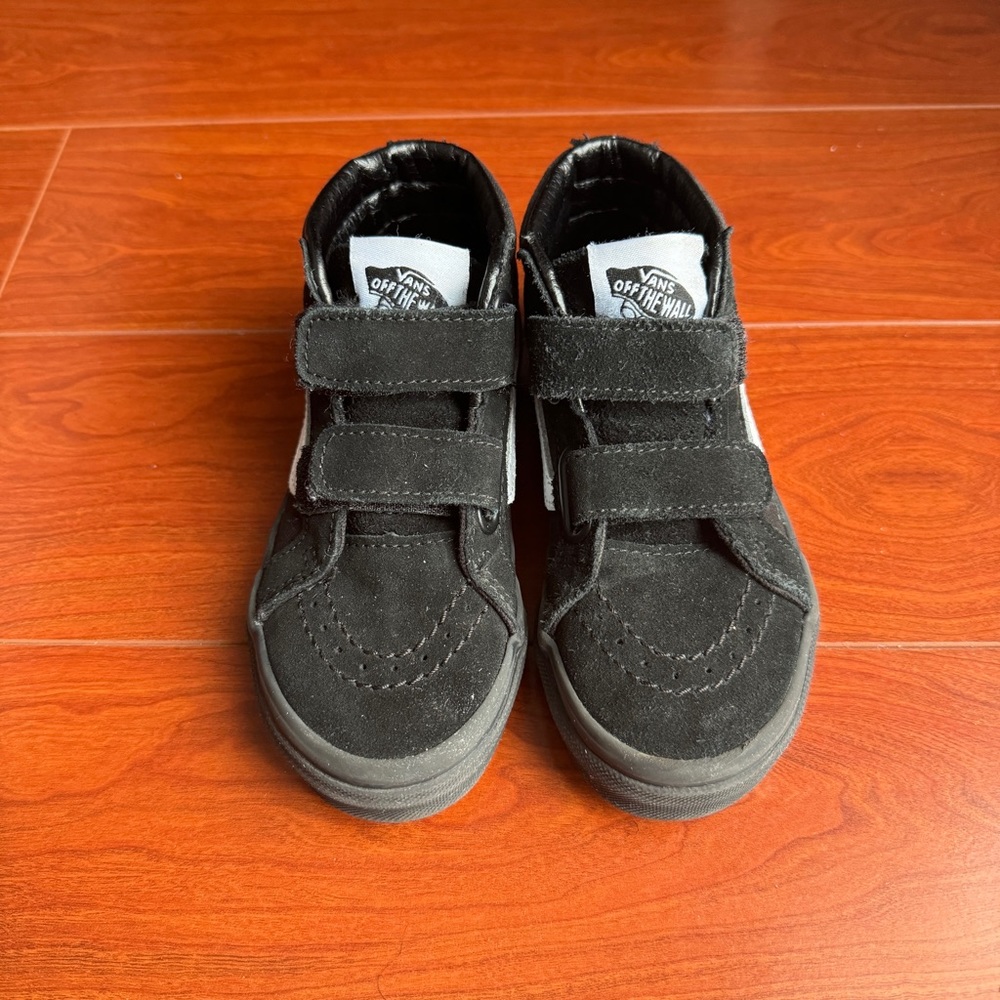 Kids Unisex Black Suede Vans